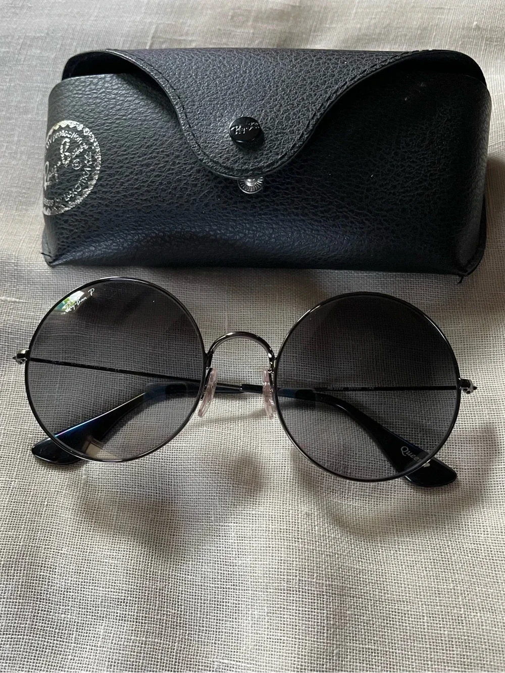 Ray-Ban Round Metal Sunglasses in Black and Gunmetal